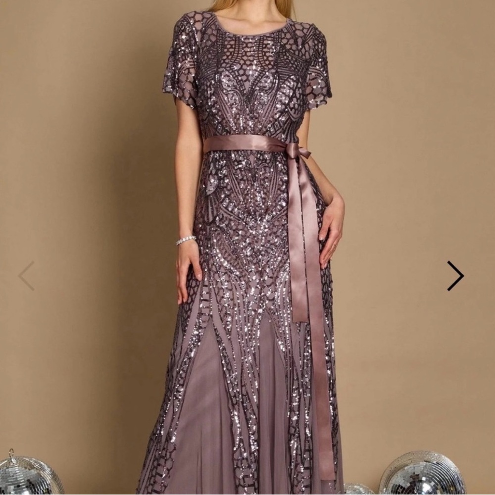 R&M Richards Elegant Taupe Dress